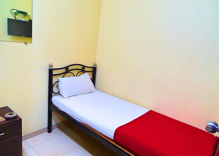 Decent Guest House Mumbai